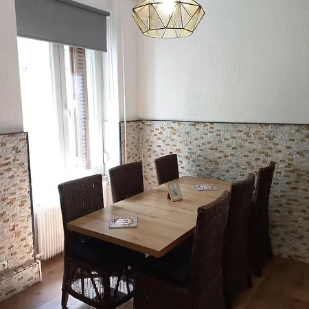 Charming Duplex In Heart Of 公寓