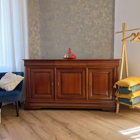 Charming Duplex In Heart Of 公寓