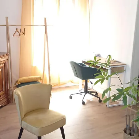 Charming Duplex In Heart Of